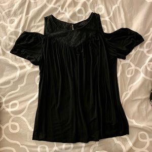 Black cold shoulder top from torrid